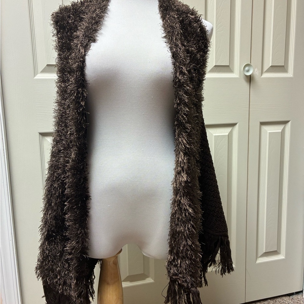 Besca Size Medium Brown Open Vest